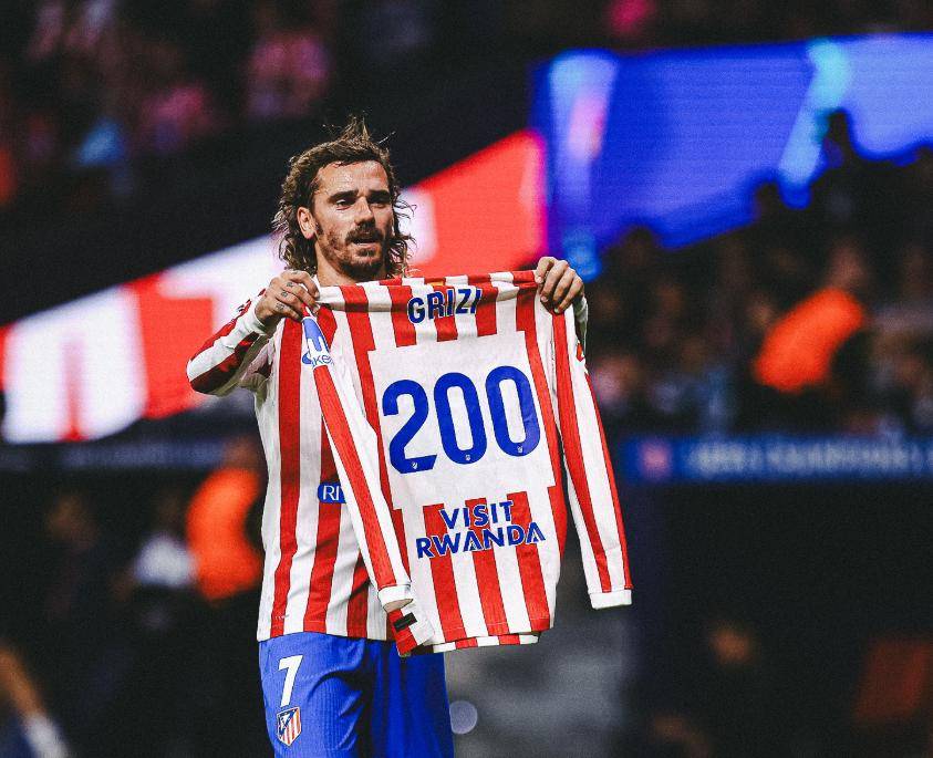 阿尔瓦雷斯，神了！一周3赛独造8球，6球2助攻率队3连胜！风头不输姆巴佩